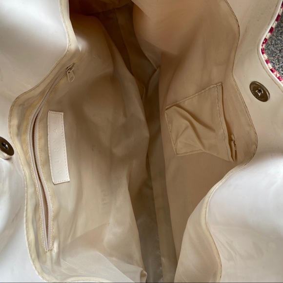 🎉Host Pick🎉LF Murval Red/White Striped Tote Bag - Picture 4 of 8